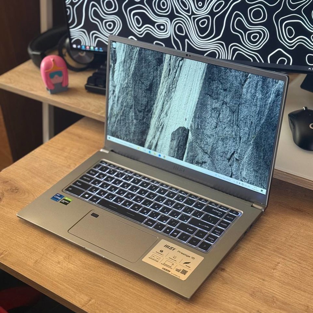 Ноутбук MSI Prestige 15