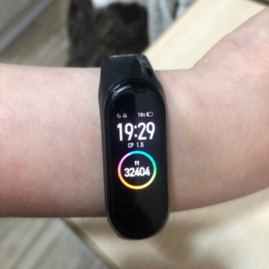 Часы Xiaomi Mi Band 4