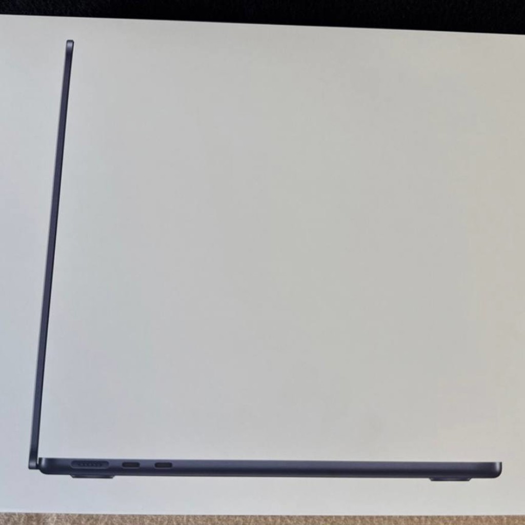 Macbook Air 13inch M5 Chip