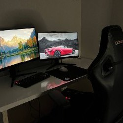 Игровой монитор Samsung Odyssey G4 - фото 1