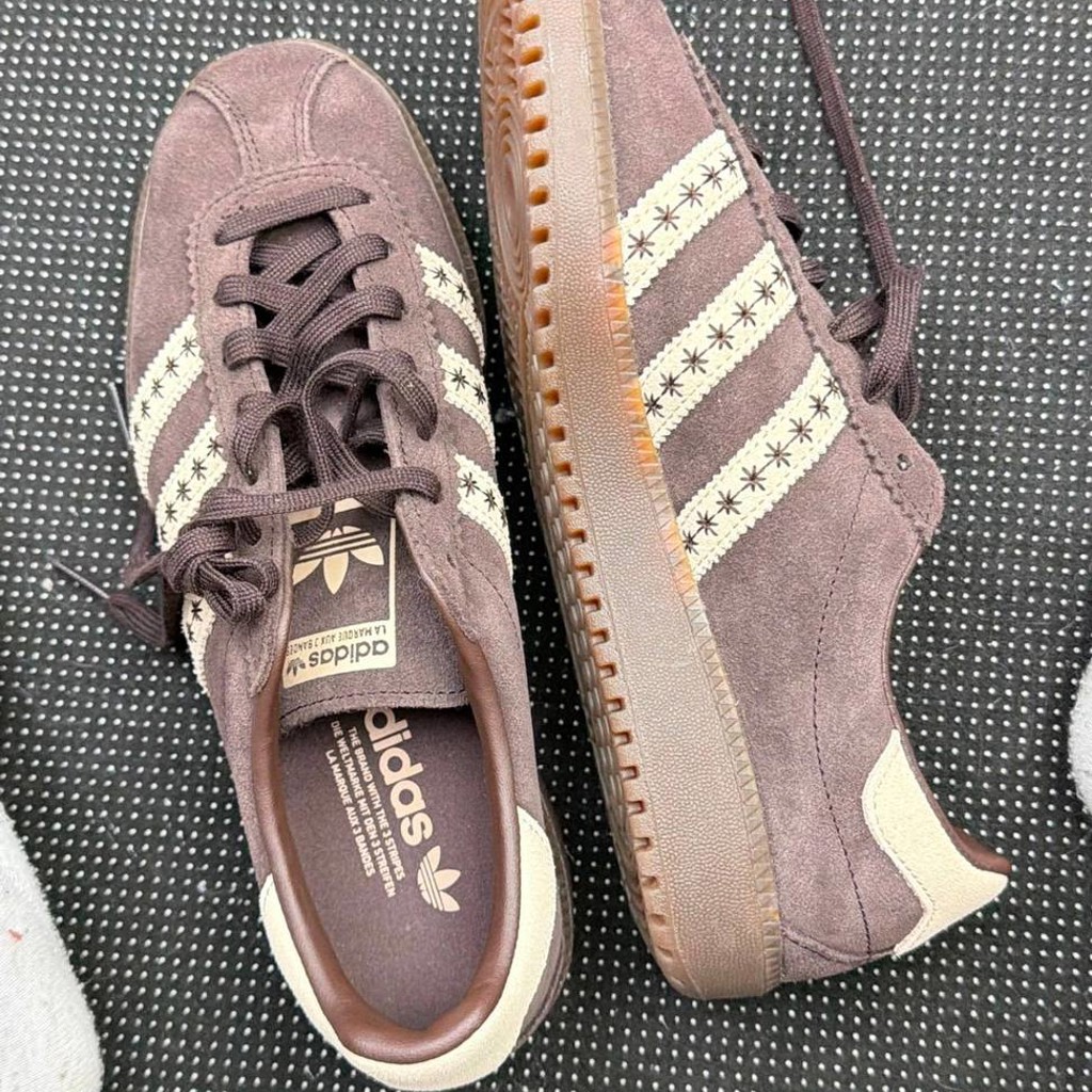 Кроссовки Adidas