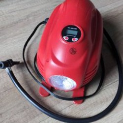 Автомобильный компрессор Black & Decker ASI200 - фото 3