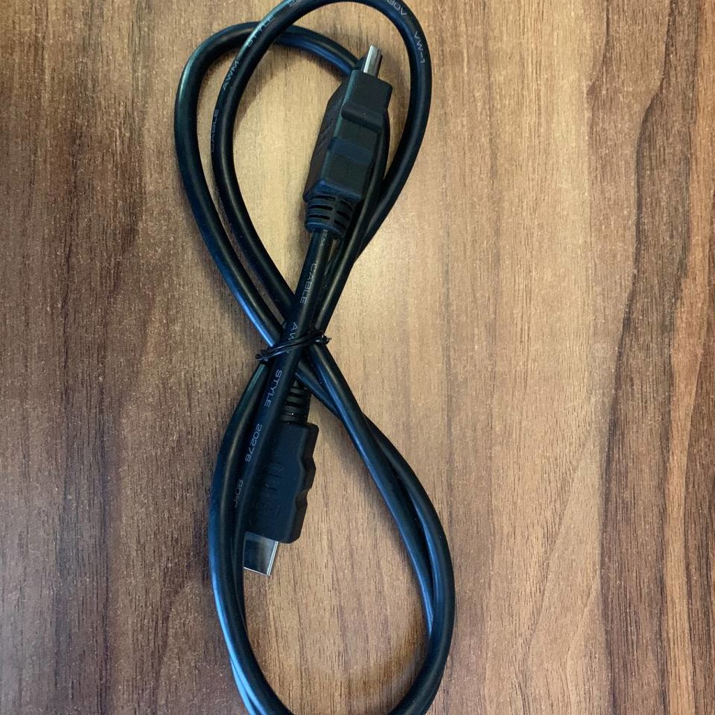 Кабель HDMI