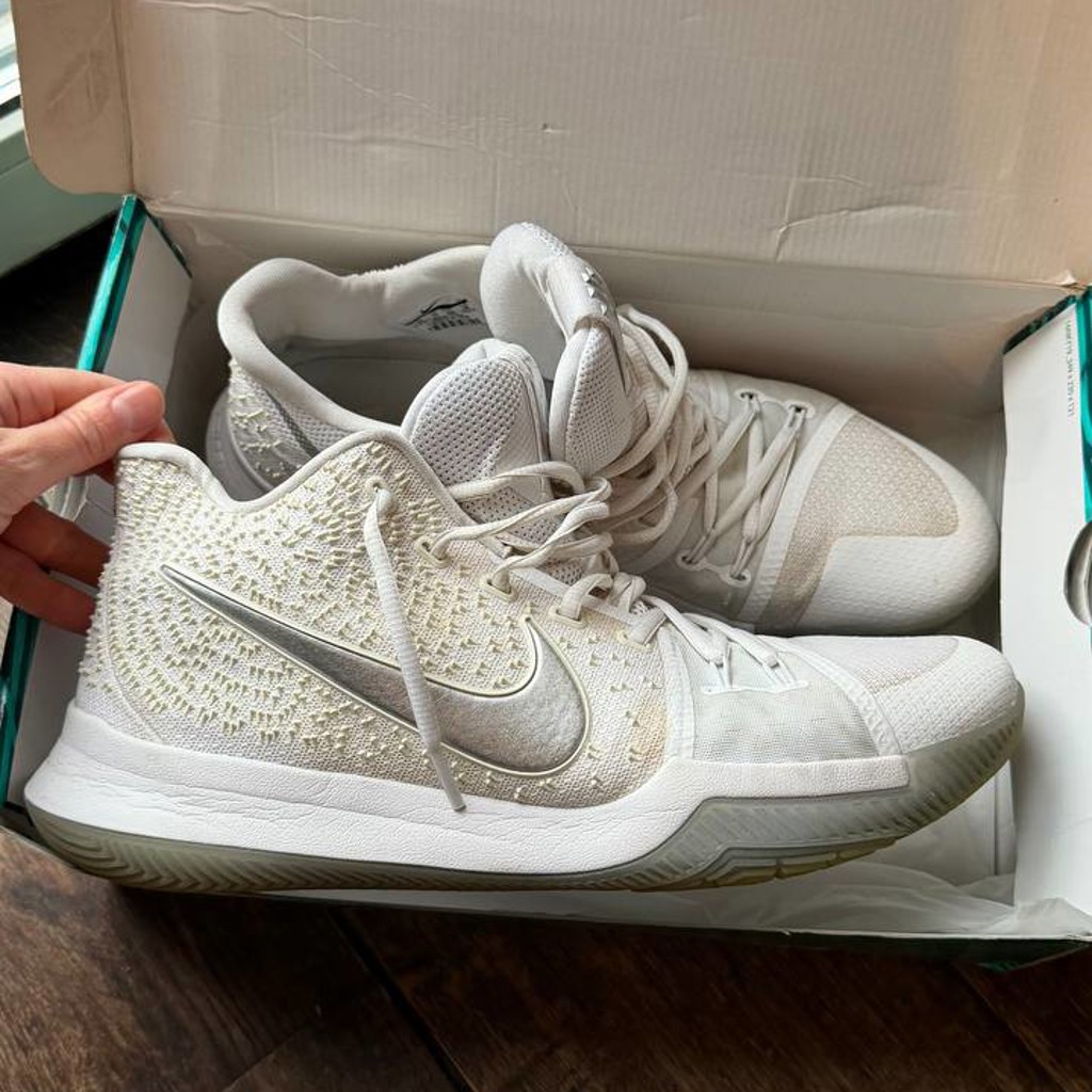 Nike Kyrie 3