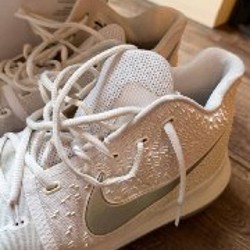 Nike Kyrie 3 - фото 6