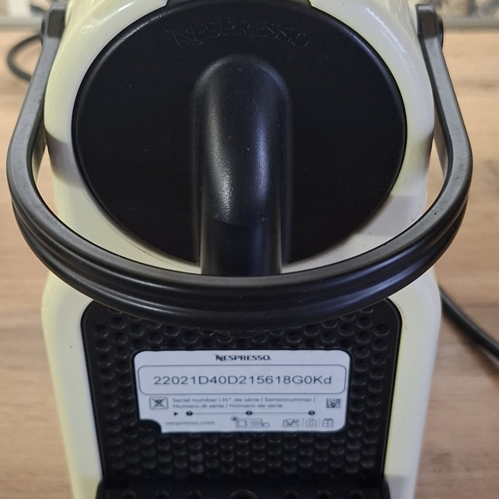 Кофемашина Nespresso Delonghi Inissia