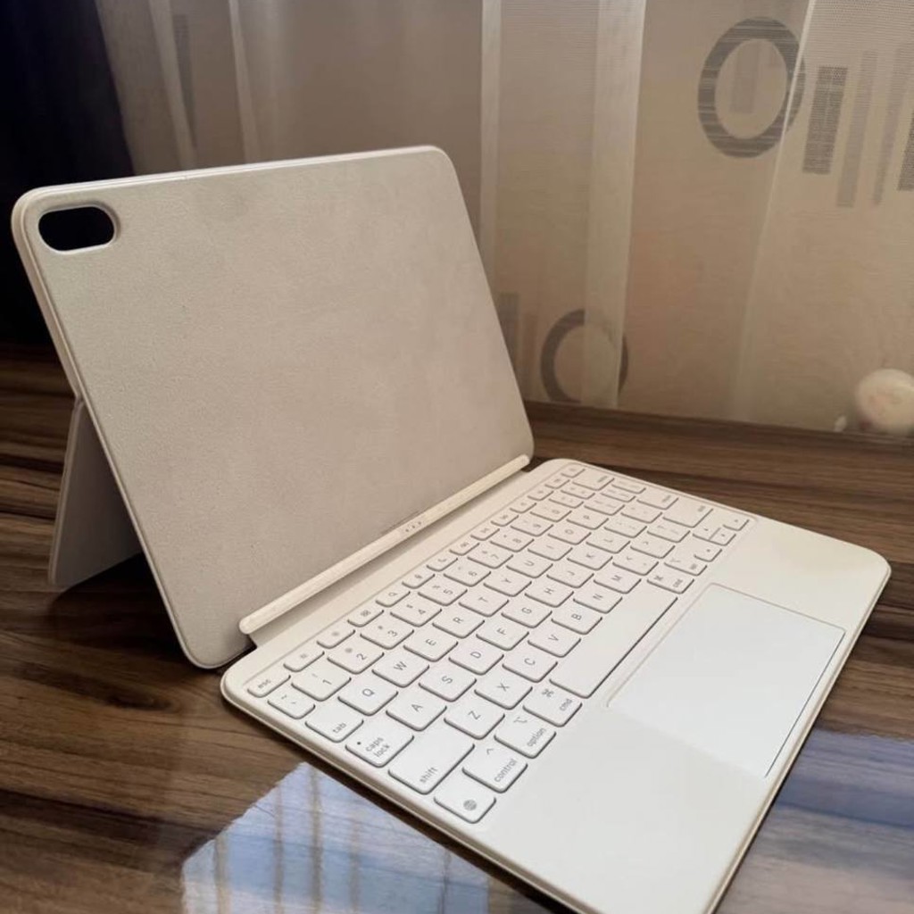 Magic Keyboard для iPad
