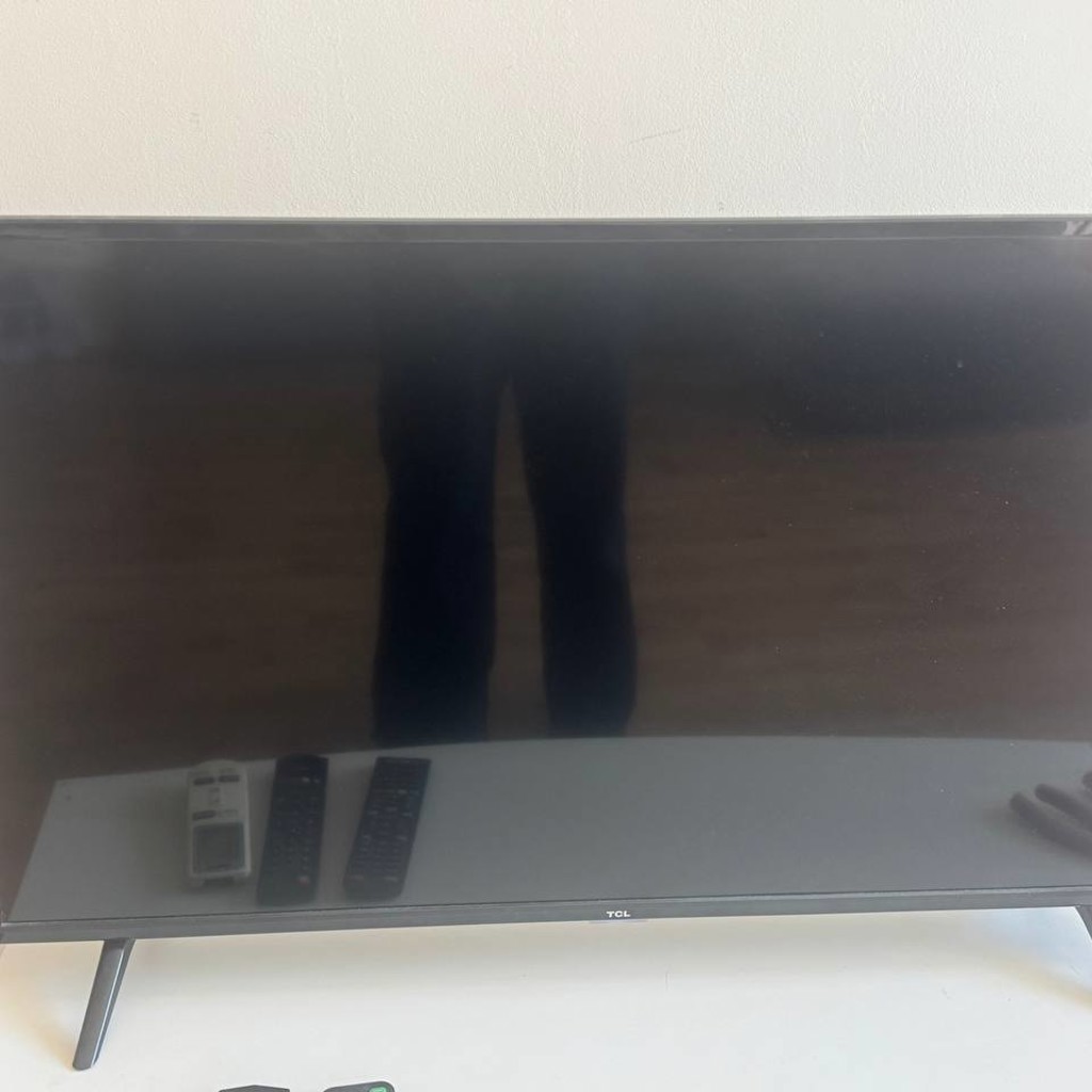 Телевизор TCL