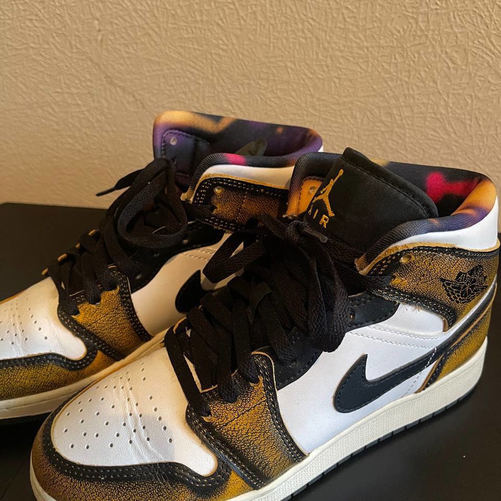 Nike Air Jordan 1 Mid SE