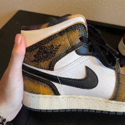 Nike Air Jordan 1 Mid SE - фото 3
