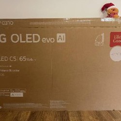 OLED телевизор LG C5 65' - фото 4