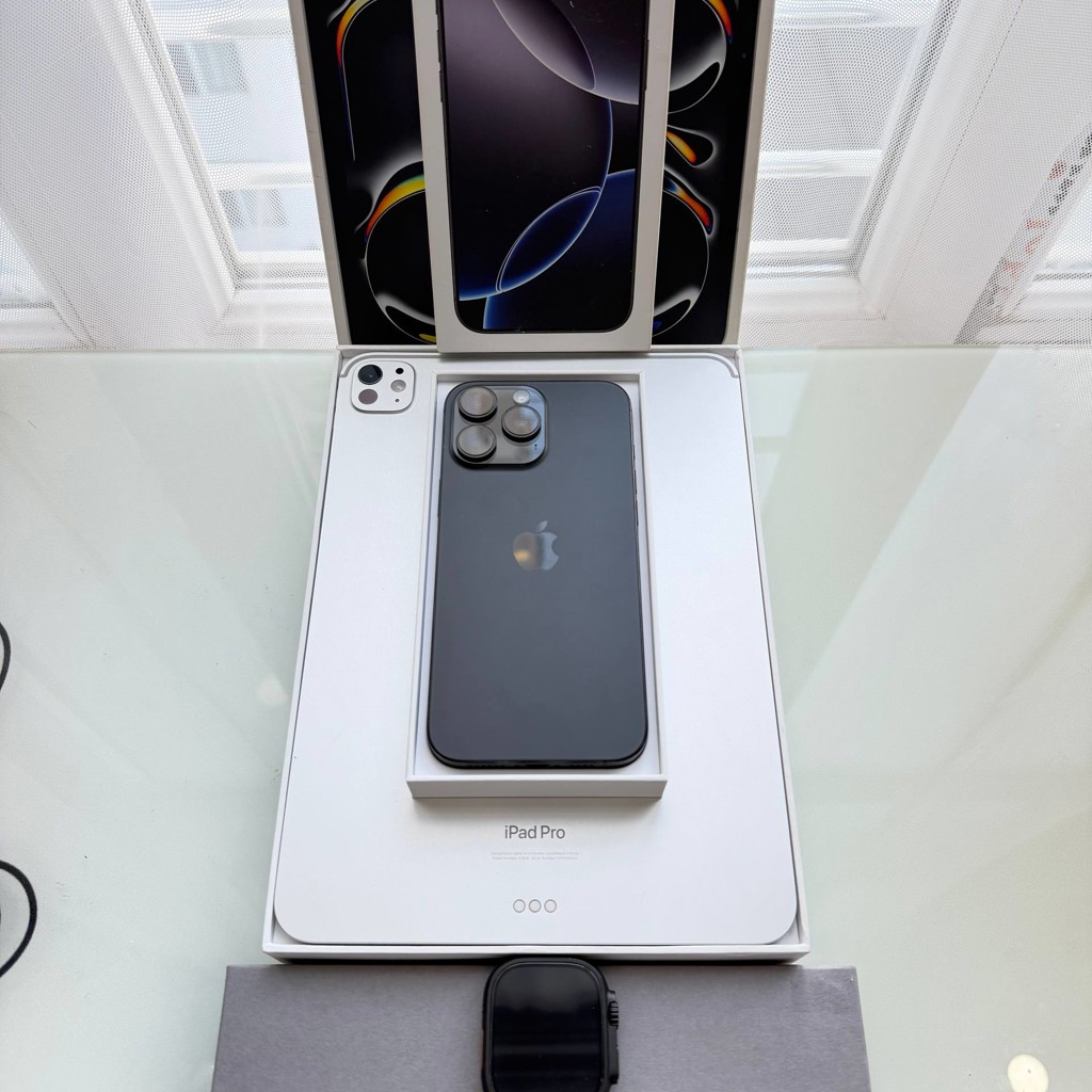IPhone 16 pro max 256 black