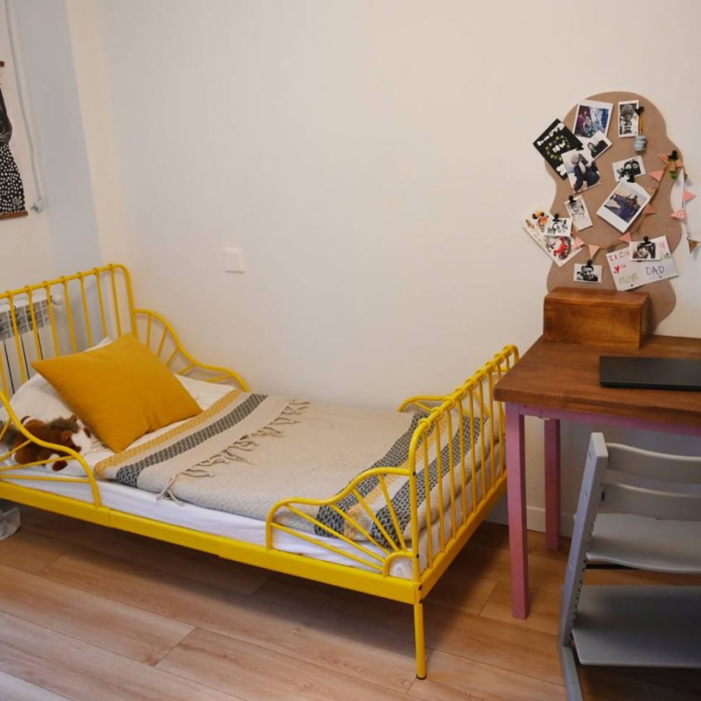 Раздвижная кровать IKEA MINNEN