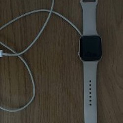 Apple Watch SE (GPS) (2nd Generation) 44mm - фото 2