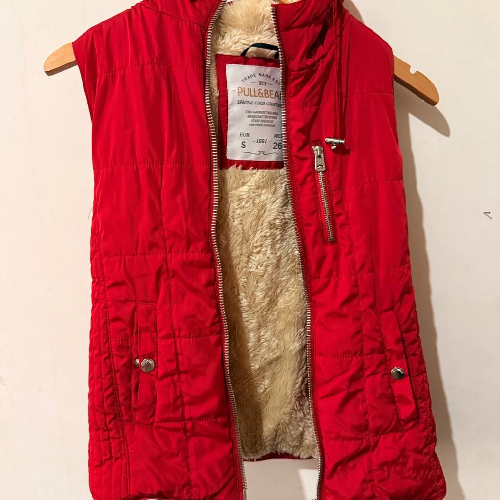 Жилетка pull&bear