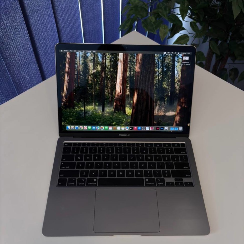 Macbook Air 2020 года