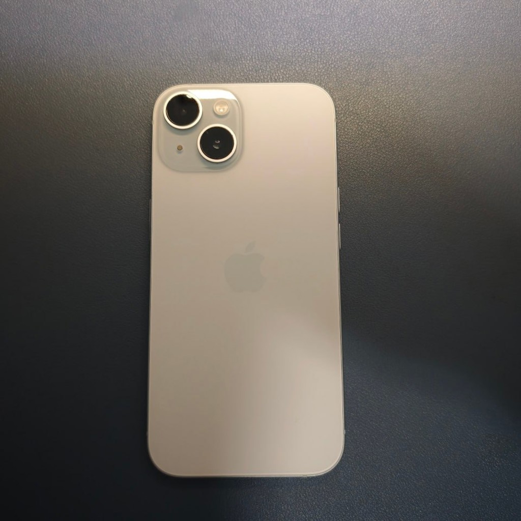 Iphone 15 blue