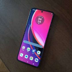Motorola 40 Ultra - фото 2