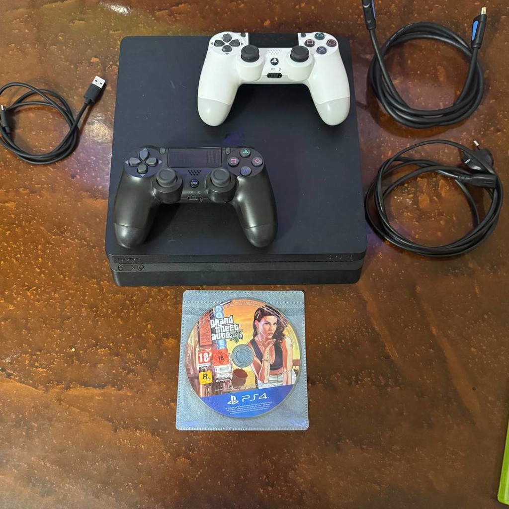 Playstation 4 Slim 1 Tb