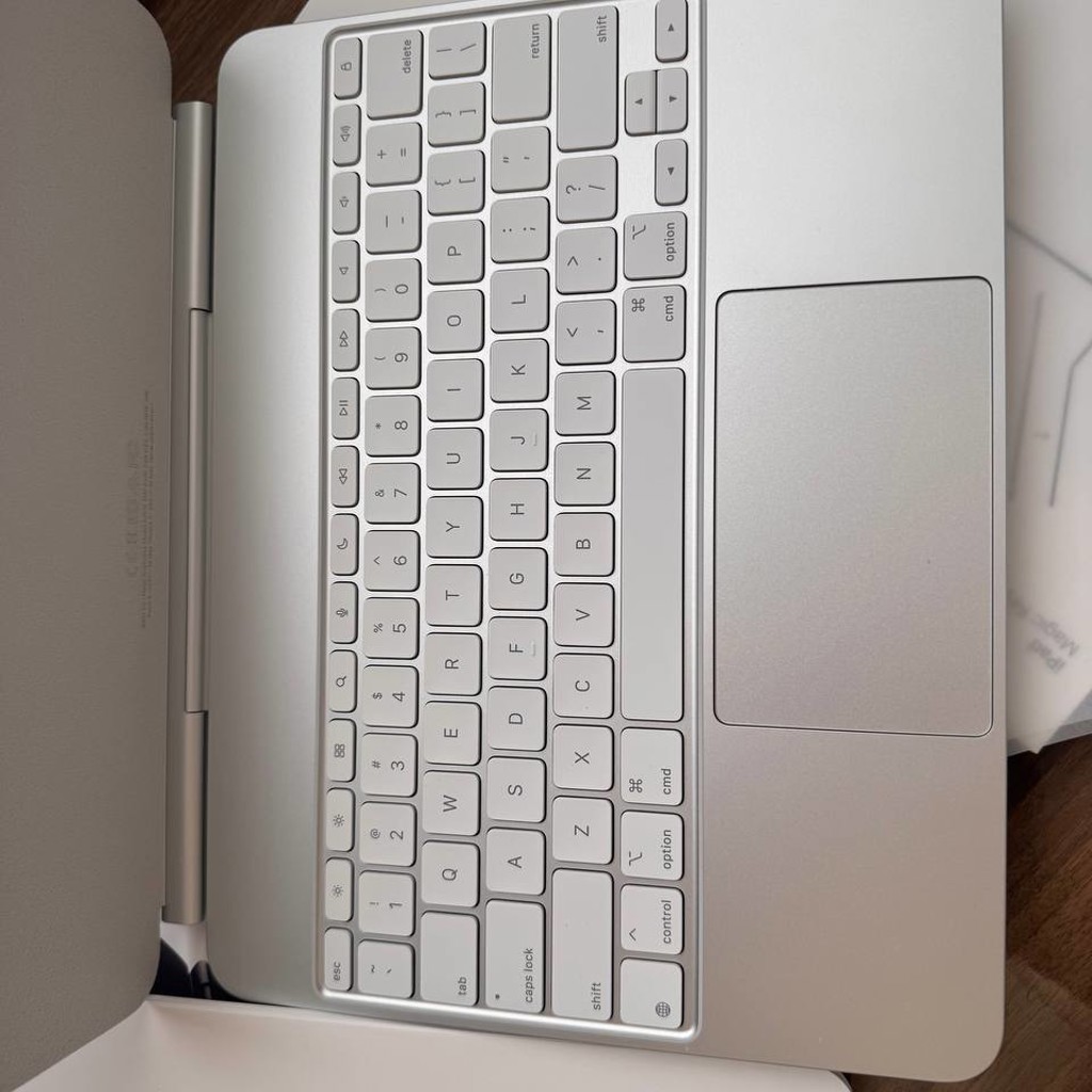 Magic Keyboard