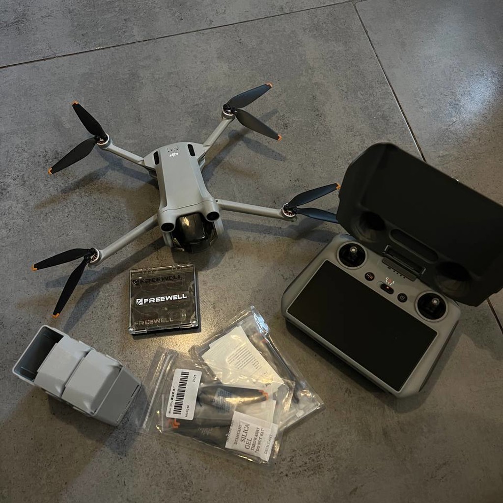 Квадрокоптер дрон DJI mini 3 pro