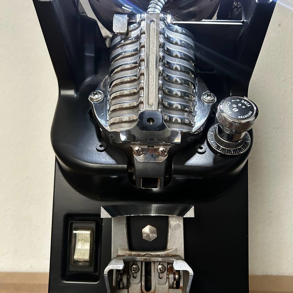 Кофемолка Victoria Arduino Mythos 2