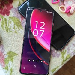 Motorola RAZR 40 Ultra - фото 6