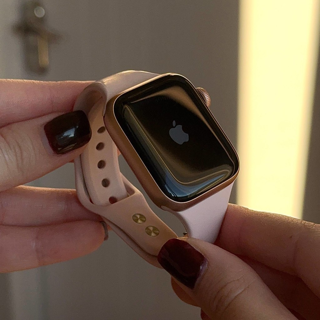 Часы Apple Watch SE 40mm Rose Gold