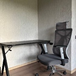 Trust GXT 700 Omnius Gaming Desk - фото 1