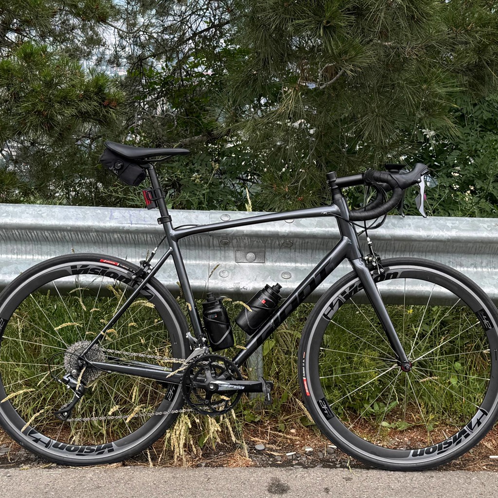 Велосипед Giant Contend 2