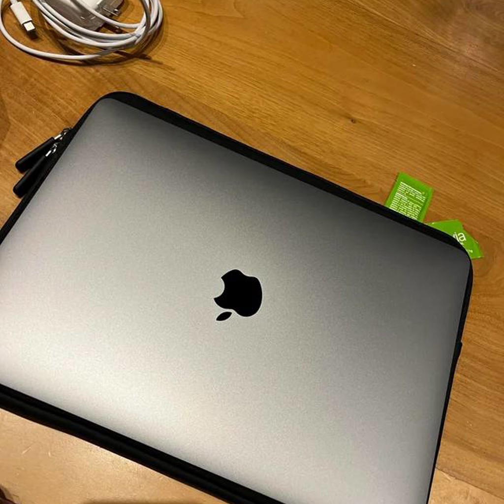 Apple MacBook Pro 13.6'