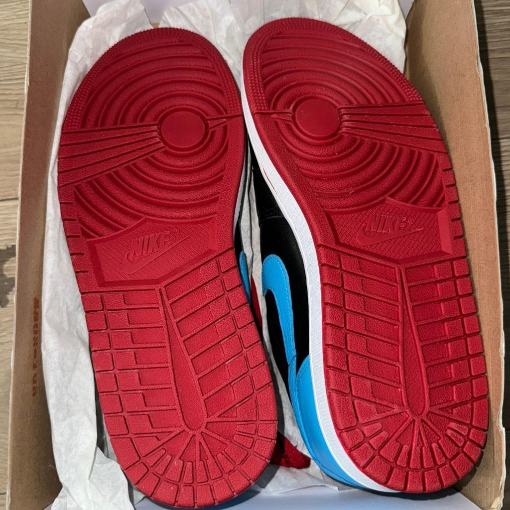 Jordan 1 Low UNC
