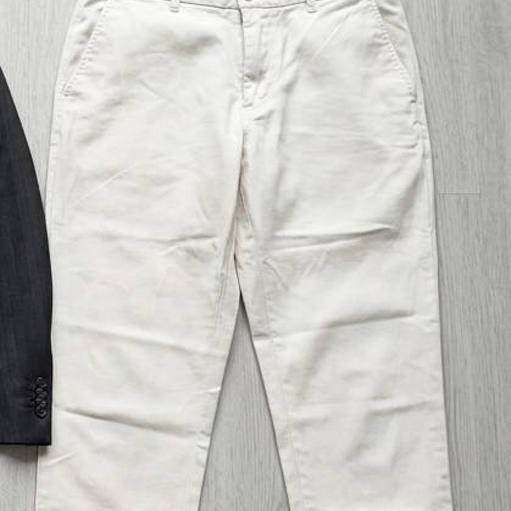 Белые брюки чиносы Zara