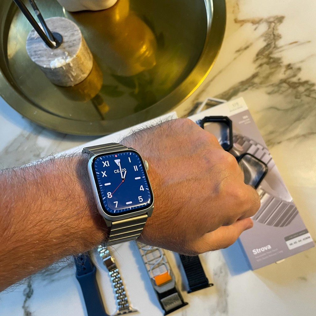 Часы Apple Watch series 9