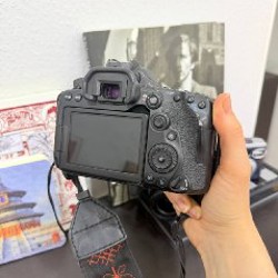 Canon EOS 90D - фото 5