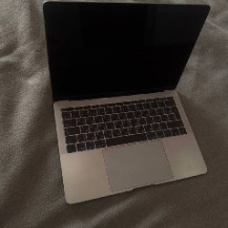 MacBook Pro 2017 - фото 2