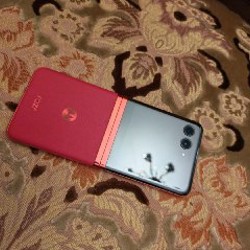 Motorola RAZR 40 Ultra - фото 4