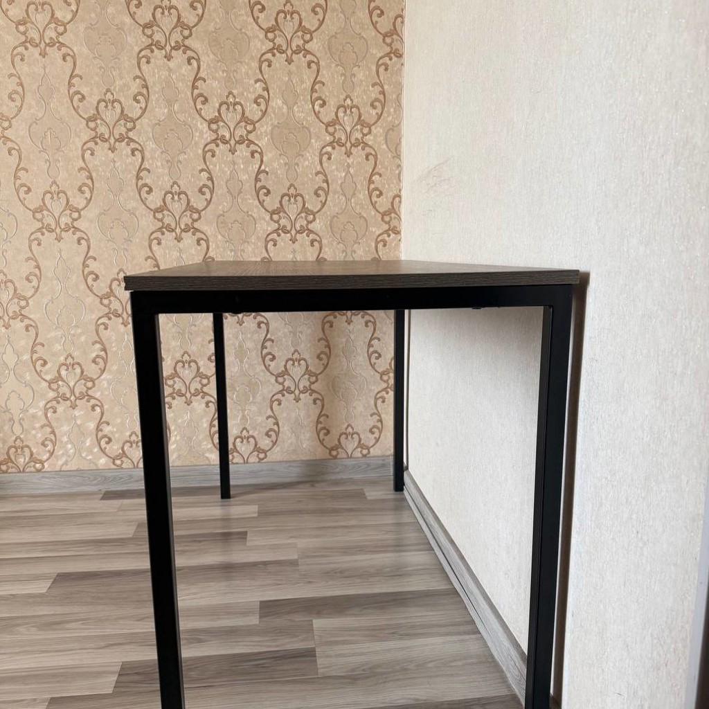 Стол