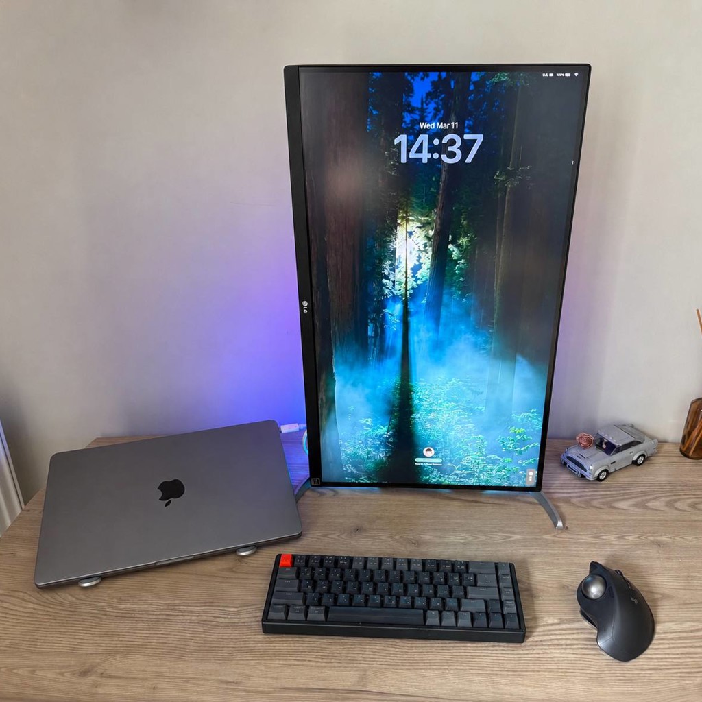 LG UltraFine 27UP850N-W