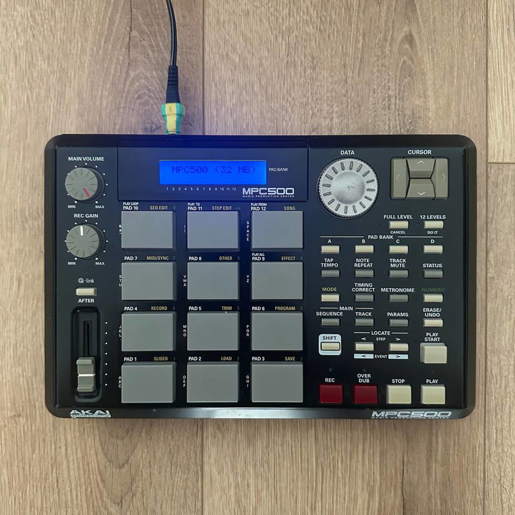 Akai MPC 500