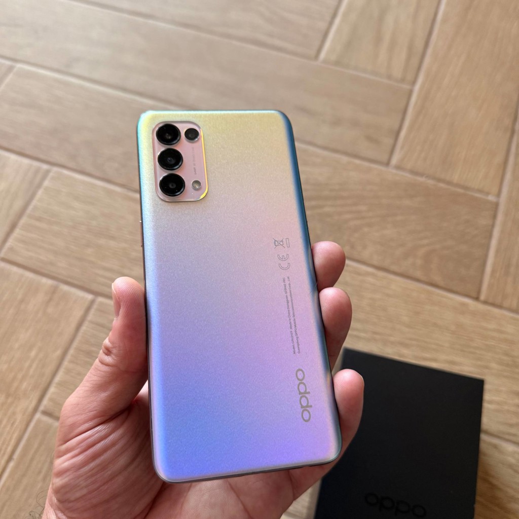 Oppo Reno5 4G 8/128 GB Серебристый