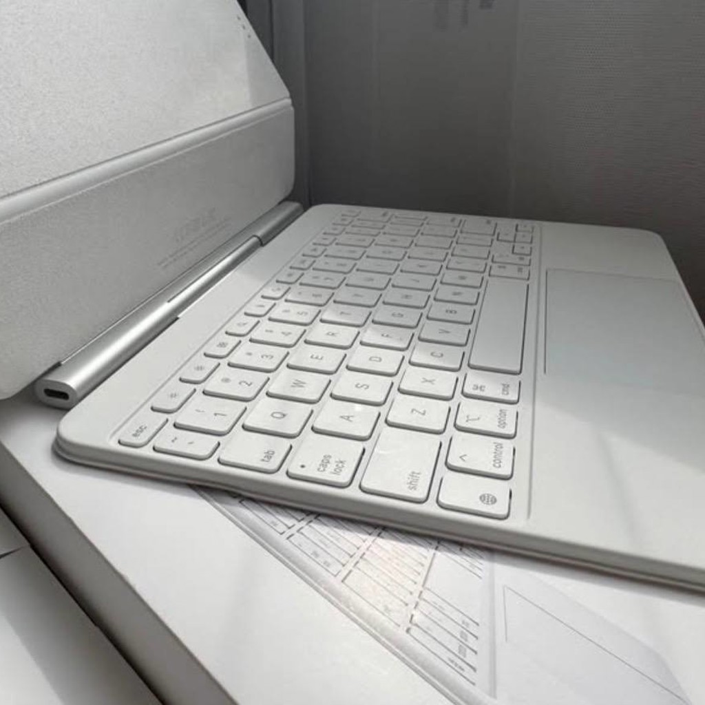Magic Keyboard для iPad Air 11 дюймов
