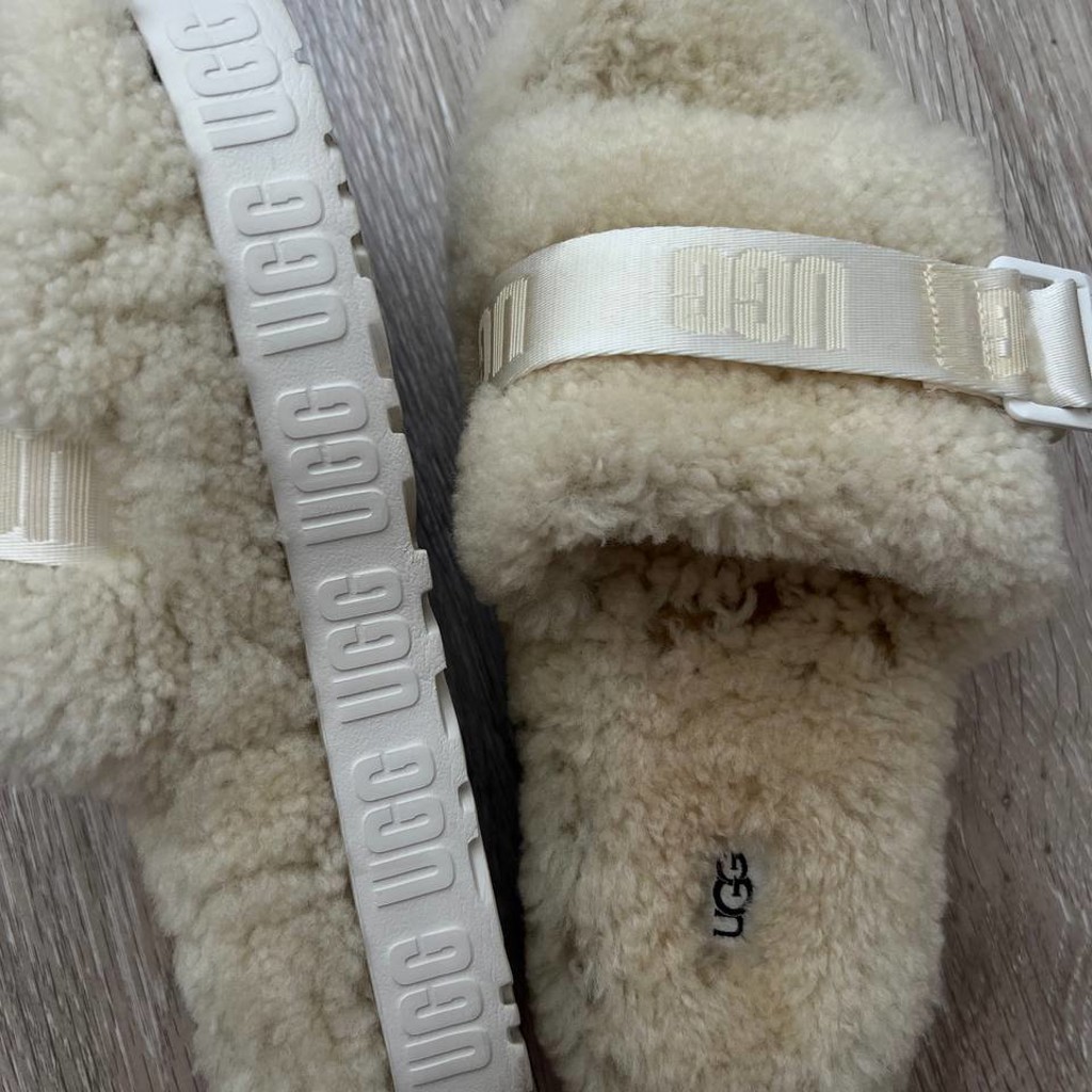 UGG Fluffita Slide
