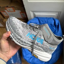 Кроссовки Hoka Speedgoat 6 GTX - фото 2