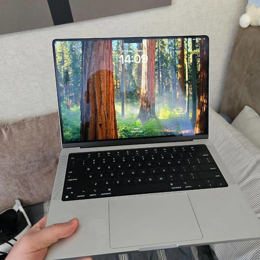 MacBook Pro 14' M2 Max