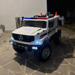 Игрушечный робот - фото 2