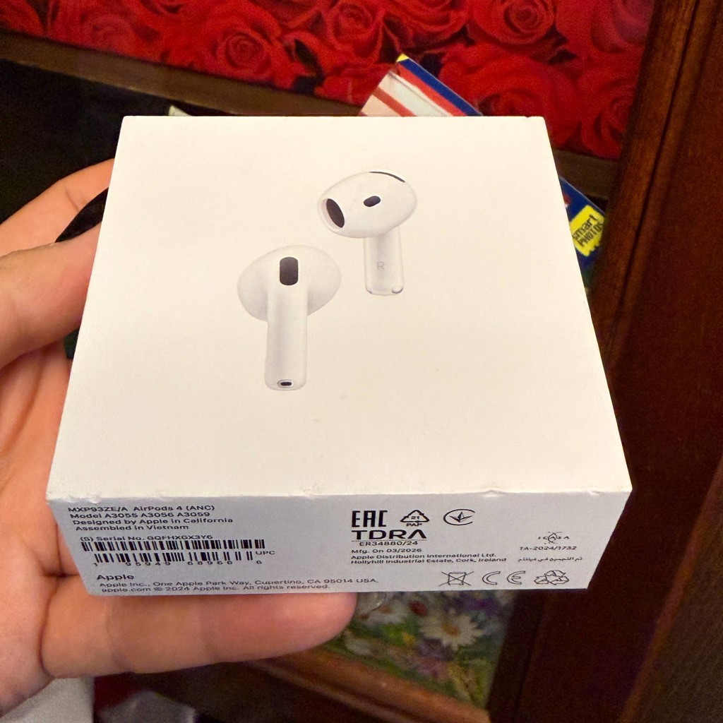AirPods 4 с ANC