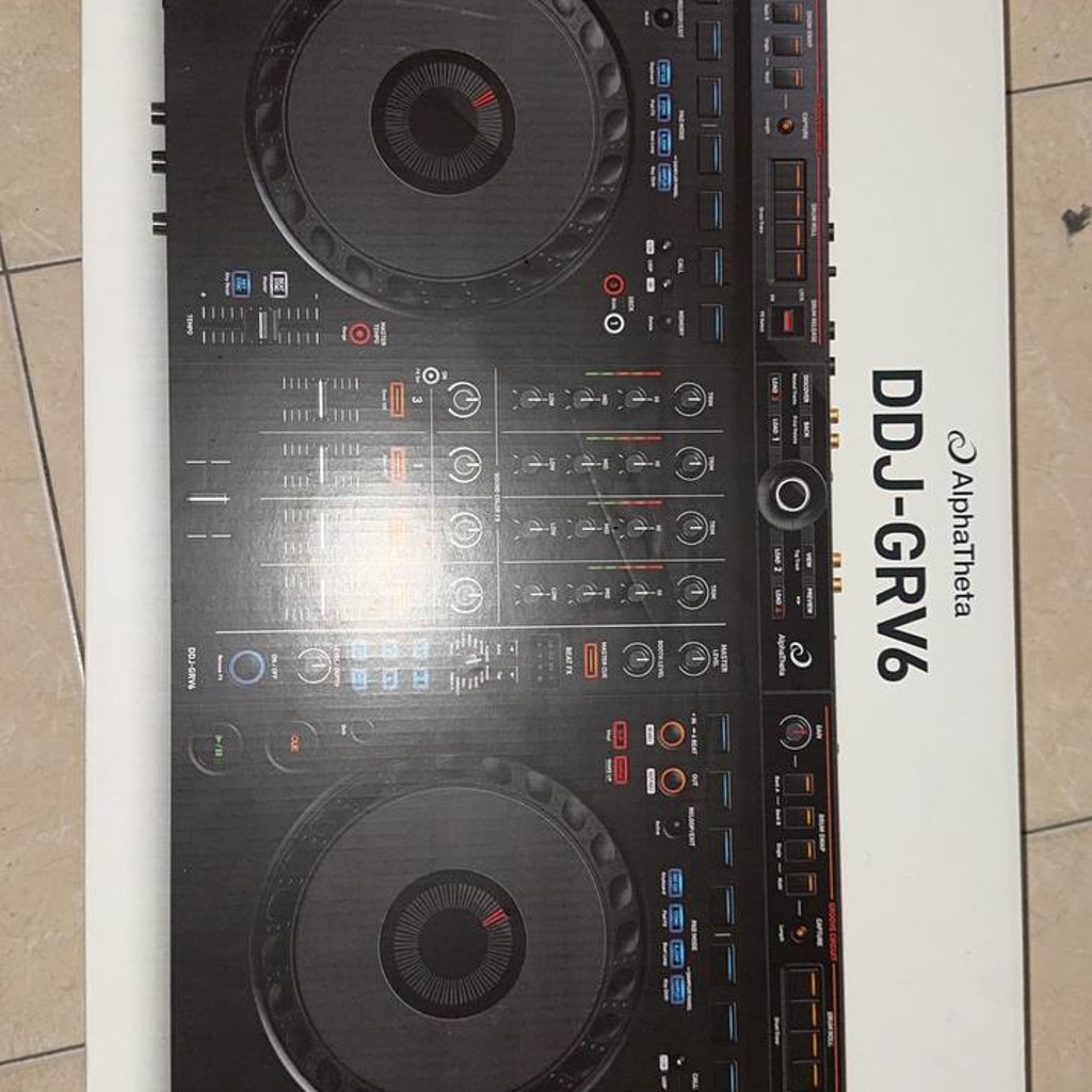 Контроллер AlphaTheta DDJ-GRV6