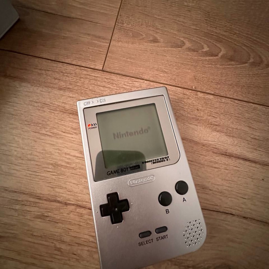 Game Boy Pocket