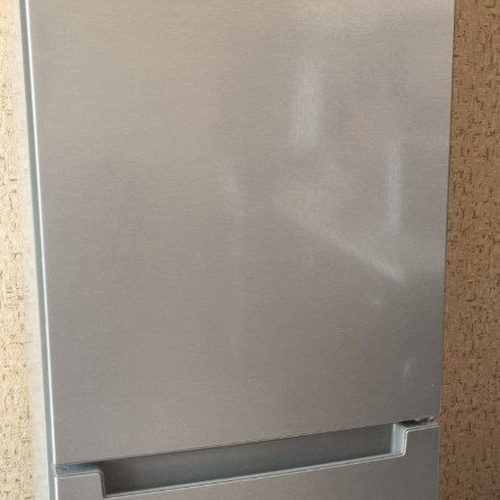 Холодильник Indesit